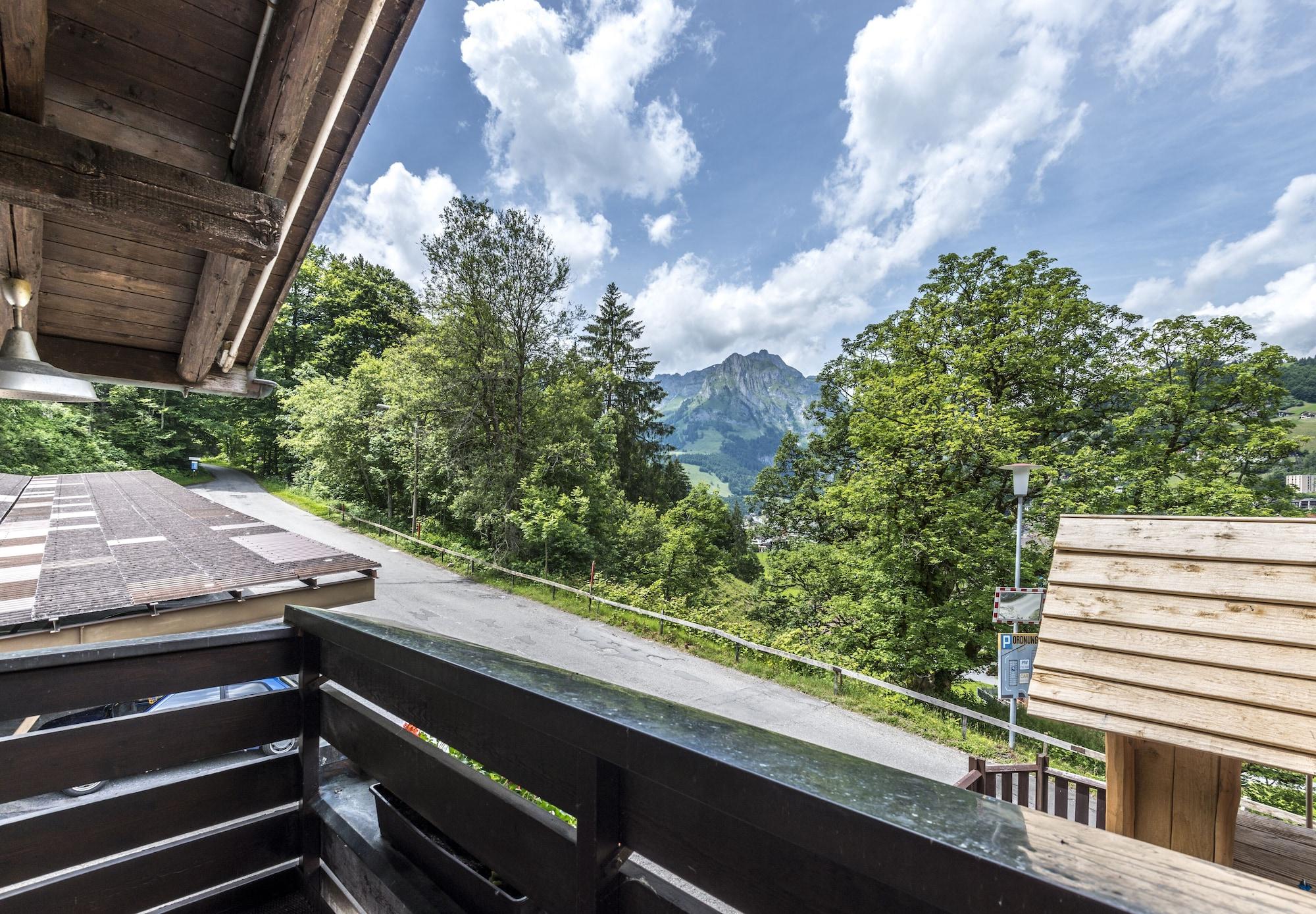 Hotel Restaurant Baenklialp Энгельберг Экстерьер фото