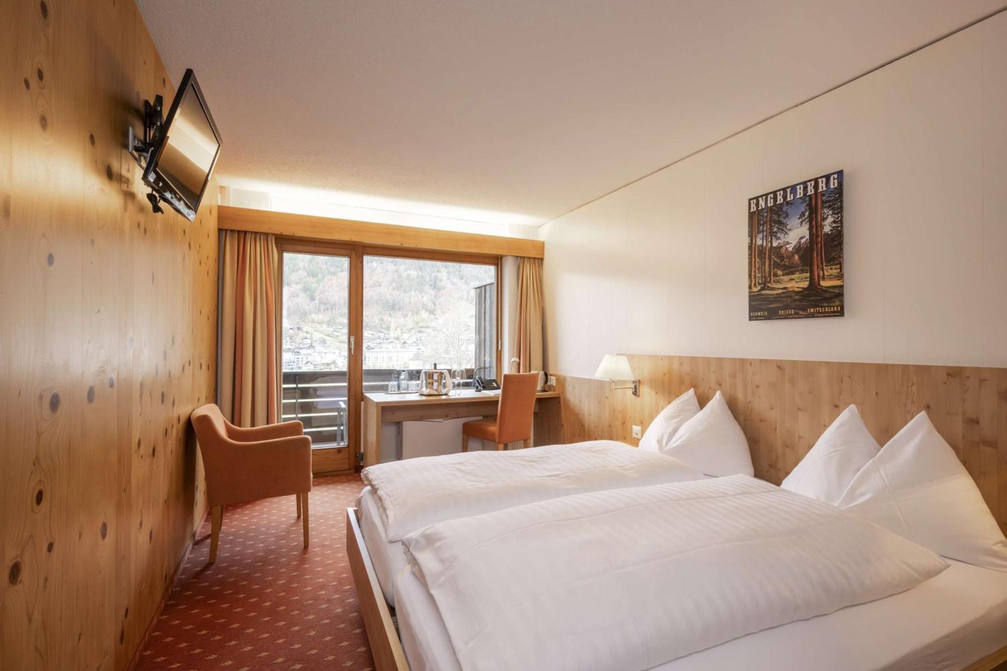 Hotel Restaurant Baenklialp Энгельберг Экстерьер фото