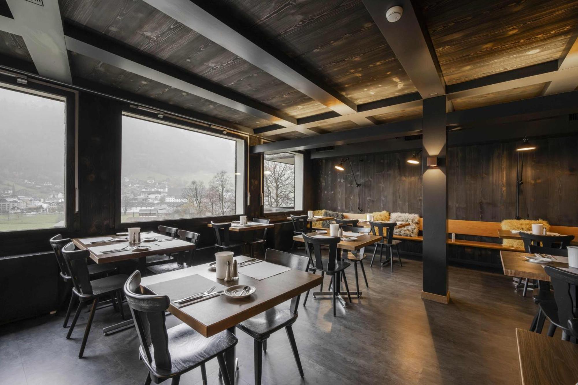 Hotel Restaurant Baenklialp Энгельберг Экстерьер фото