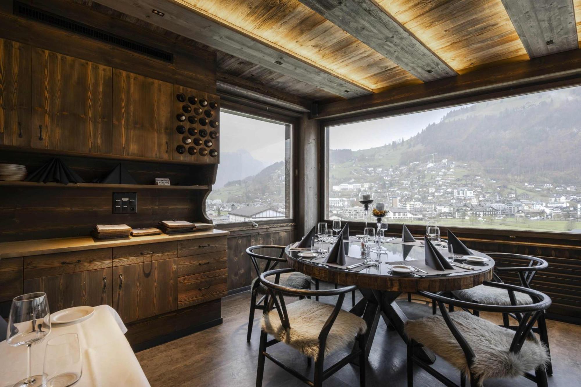 Hotel Restaurant Baenklialp Энгельберг Экстерьер фото